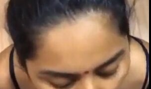 Gadis India Doyan Ngentot Mulut Di Video Porno