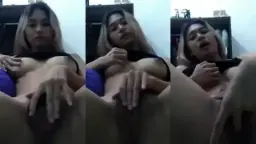Gadis Muda Cantik Mengocok Memek Basah Penuh Nafsu