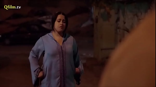 Ibu Arab Montok Berhijab, Bokong Besar Penuh Sperma