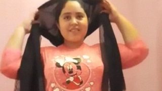 Big Boobed Paki Cewek Buka Shutter, Pamer Body Seksi