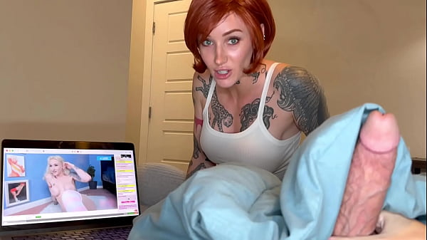 Ibu Tiri Menangkapmu Mengocok Mematuk Adik Tirimu Di Webcam