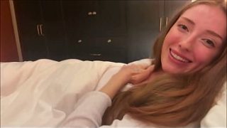 Tidur Seranjang Bareng Mbak Tiri Rambut Merah – Lola Grant – Terapi Keluarga – Alex Adams, Mulus Banget Malamnya