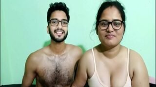 Cewek Muda Ngewein Gurunya Yang Montok Di Video Bokep.
