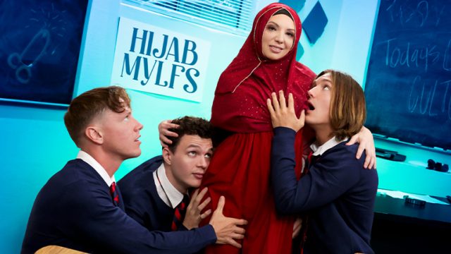 Hijab Mylfs – Butuh Wanita Beneran Buat Puasin Tiga Kontol Sekaligus
