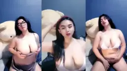 Tobrut Cantik Binal Menggoda, Siap Bikin Ngilu Dan Basah.