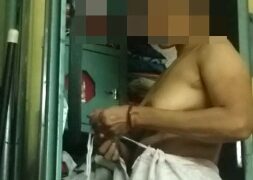 Video Bugil Total Gaya Solo Si Mami Tamil, Gerakan Menggoda Bikin Nafsu Naik