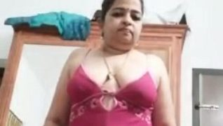 Vishu Kani Dari Kerala Bikin Meleleh, Tubuh Basah Kuyup Siap Dinikmati.