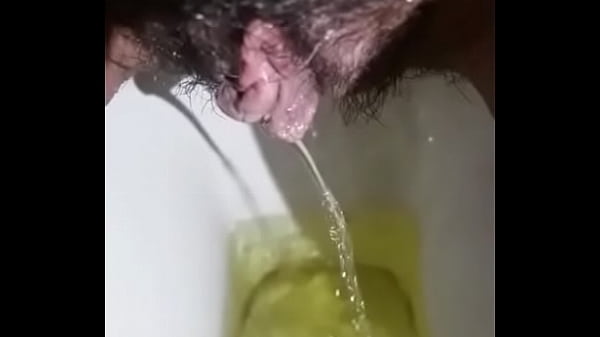 Desi Cewek India Pipis Sambil Crot