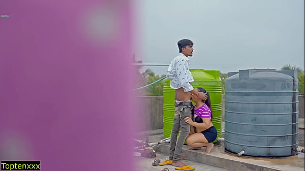Hindi Beneran Panas Di Atap! Tolong Jangan Pancut Di Dalam Memek