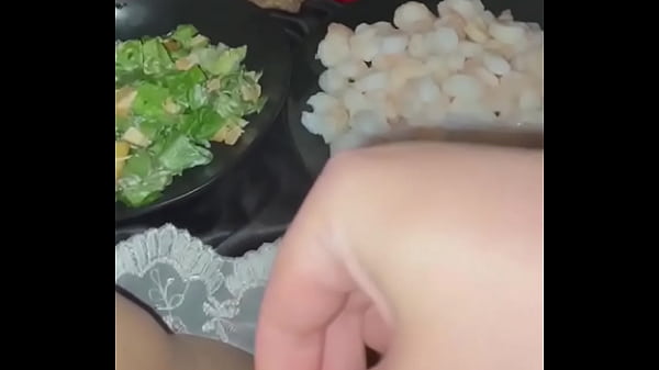 Ngentot Sendiri Cewek Berjilbab Ala Putri Salju Arab, Colmek Pakai Makanan Keras Banget, Video Amatir Dari Los Angeles, Fetish Extreme Paling Kotor.