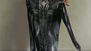 Ngentotin Cewek Cosplay Spiderman Hitam, Memeknya Sampe Keluar Berkali-kali – Bokep Indonesia Paling Panas