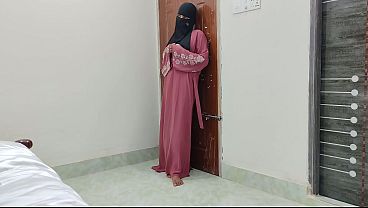 Malu-malu Tapi Ngehe, Cewek Hijab India Pertama Kali Ngerasain Kontol Gede Bikin Crot Di Dalam