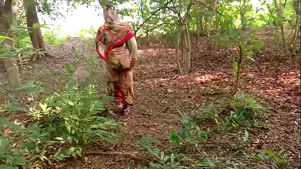 Malam Natal Paling Hot Di Hutan Bareng Radhika Desi, Ngegas Sampe Basah Kuyup.