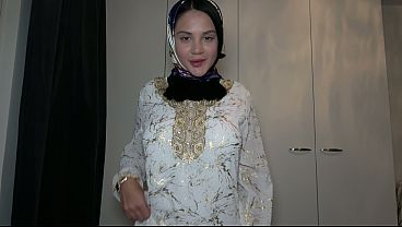 Pov – Ngewein Adik Tiri Muslimah Berhijab, Romantis Tapi Mesum Banget