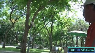 Gadis Thailand Mungil Diculik Di Tuk Tuk Lalu Diganyang Habis-habisan