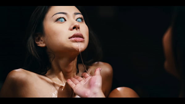 Upacara Hot Berubah Jadi Ngewe Lesbi Gila Saat Cewek Asia Kehilangan Akal