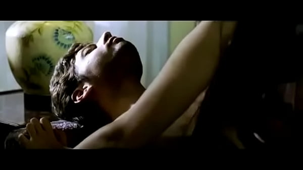 Adegan Panas Dan Seksi Di Film Hindi Yang Bikin Ngilu