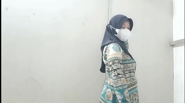 Ngentot Istri Tetangga Pas Suaminya Cabut Kerja, Enak Banget.