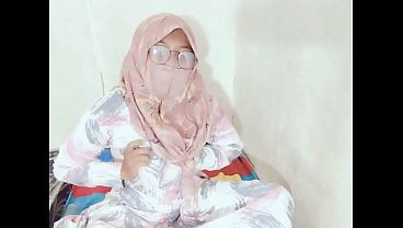 Tante Seksi Indonesia Lagi Viral Colmek Pake Botol Bikin Makin Basah.