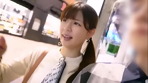 G奶gカップ爆乳jdレイヤー、逆バニーでモロ出し生中出しセックス！推しレイヤーと個別撮影会でチャイナ服からハミ出る谷間と網タイツにチ●ポ勃起不可避！金払ってホテルin即エロ撮影開始！「おちんちん大好き」って言いながらメロメロに…ジュボフェラ＆パイズリで射精秒読み、生挿入で敏感マ●コにガチピストン！止まらない連続イキ絶頂part1