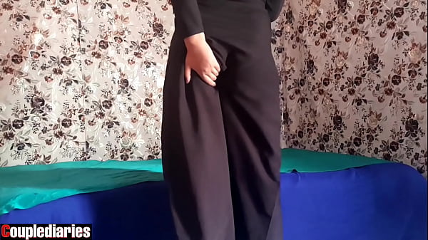 Istri Arab Berhijab, Nafsu Membara, Panggil Kekasih Gelapnya.
