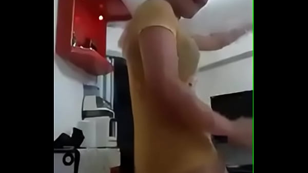 Wanita Indonesia Yang Bikin Makin Panas, Bikin Ngilu Di Setiap Gerakannya.