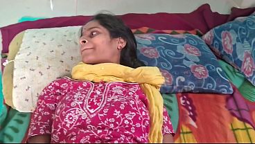 Desi Bhabhi Ke Padosi Ne Zor Se Chod Diya