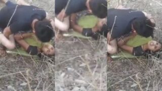 Cewek Ngentot Di Luar Sambil Temen-temennya Nonton, Bikin Makin Panas.