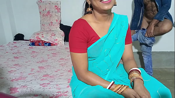 दोस्त की बीवी जब मेरे घर आई तो उसकी चूत फाड़कर रख दी, साफ हिंदी में चुदाई की आवाज़ें
