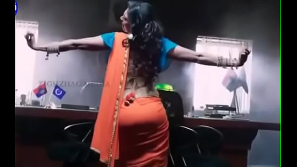 Desi Bokong Seksi Dibalik Saree, Bikin Ngaceng Lihatnya