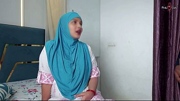 Tukang Ojol Blinkit Cukur Bulu Belek Bini Tetangga Jilbab Terus Digenjot Habis-habisan.