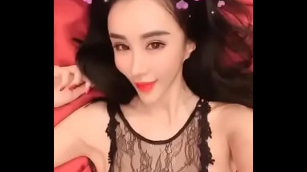 孟晓艺自拍自摸,骚到骨子里湿透了