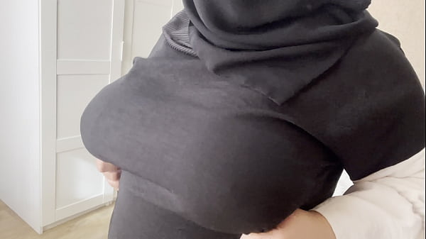Teman Punya Istri Arab, Dia Pamer Tetek