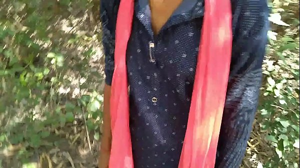 Desi Cewek Ngentot Di Luar, Pacar Digenjot Kasar Gaya Doggy Sama Cowoknya