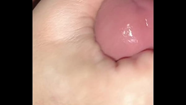 Istriku Paling Hot, Ngewe Mulut Enak Banget, Goyang Lidahnya Bikin Minta Lagi.