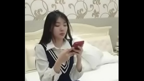 Cewek China Colmek Di Depan Kamera, Nafsu Bikin Crot Crot.