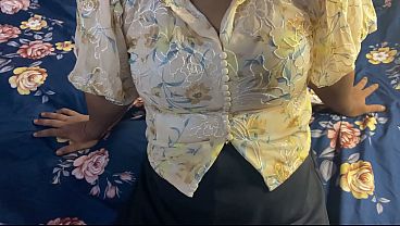 Nagma Bhabhi Digeboy Sama Hujan, Suara Hindi, Video Xxx Mesum Baru Yang Bikin Ngilu