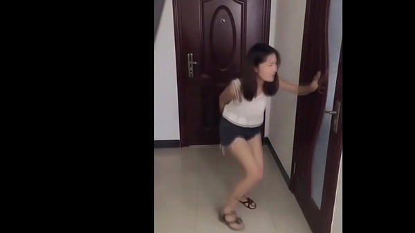 Cewek-cewek China Nahan Pipis Sampai Nyaris Meledak, Pengen Ngeluarin Sekarang Juga
