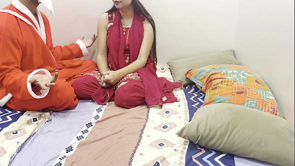 Tahun Baru 2026, Video Bokep Paling Hot Dengan Dirty Talk Bahasa Hindi, Peran Saarabhabhi Yang Bikin Makin Horny Sama Santa, Bikin Ngaceng Abis!