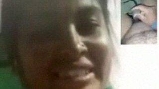 Malayali Aunty Pamer Tetek Sambil Bikin Kontol Si Cowok Ngecrot Di Video Call