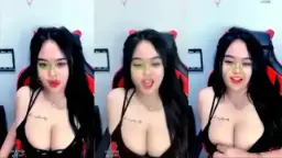 Ngentot Sama Payudara Super Gede, Uting Coklatnya Bikin Ngiler.