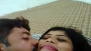 Pria Bihari Ngewe Adik Temennya Di Desa, Bikin Makin Panas.