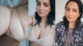 Video Mesum Emak-emak Delhi, Crot Di Kamar Sambil Pamer Tetek Dan Memek.