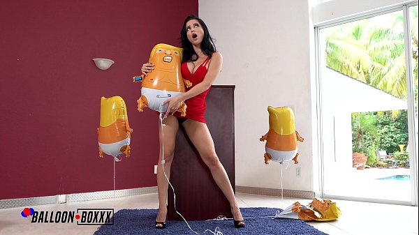 Ngentot Liar! Crystal Rush Bikin Hotdog Sama Balon Trump