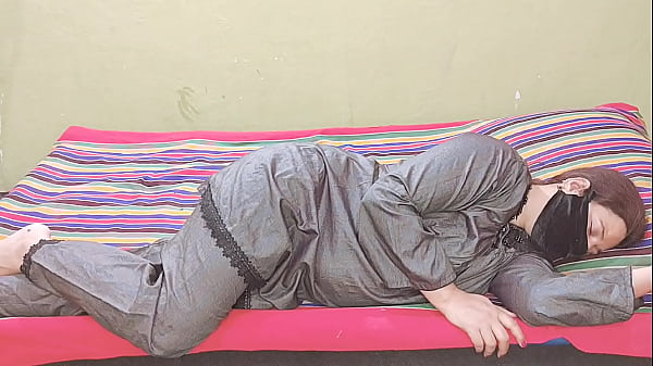 Bhabhi Pakistan Digebreng Keras Kencang Gaya Doggy Desi Hindi Audio Bikin Makin Basah