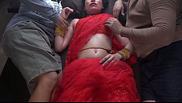 Ibu Tiri India Dan Anak Tiri Laki-laki Lagi Ngewe Hot Di Film Xxx Hindi